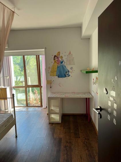 Casă cu 4 camere cu Teren 500 Mp în Central