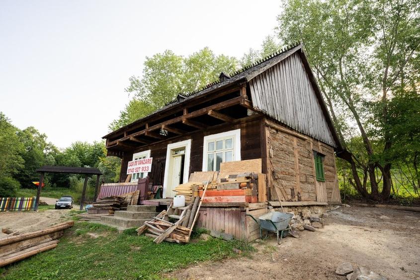 Casă cu 2 camere în Pârteștii de Sus