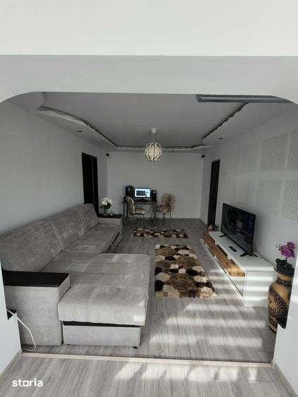 Apartament cu 2 camere semidecomandat în Est