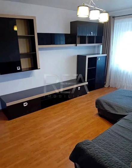 Apartament cu 2 camere decomandat, mobilat în Sebastian