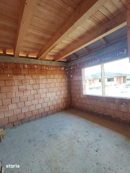 Casă cu 3 camere cu Teren 500 Mp în Unirea