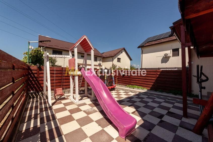 Duplex cu 3 camere cu Canalizare în Moșoaia