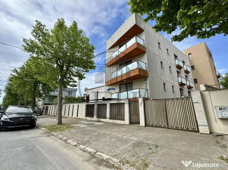 Casă cu 13 camere cu Teren 300 Mp în Sud