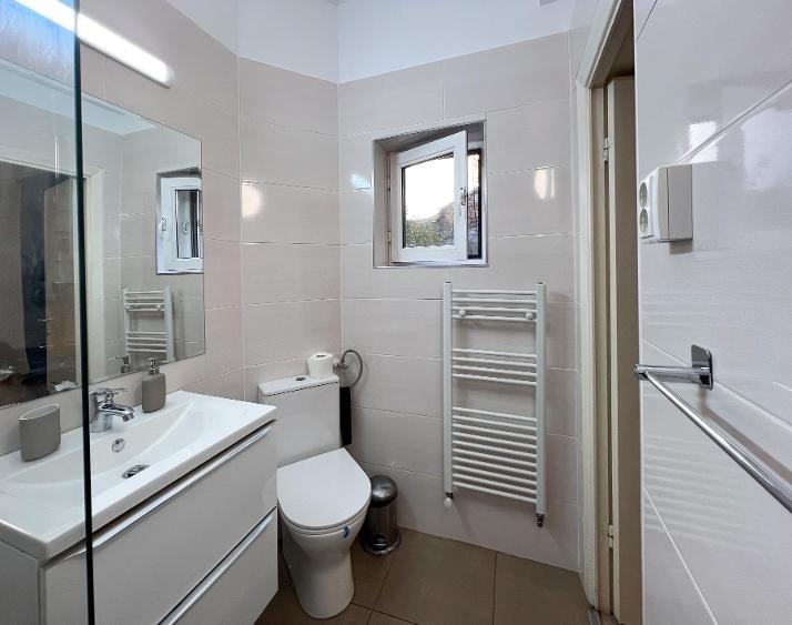 Apartament cu 2 camere semidecomandat în Universitate