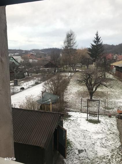 Casă cu 8 camere cu Teren 1000 Mp în Sud