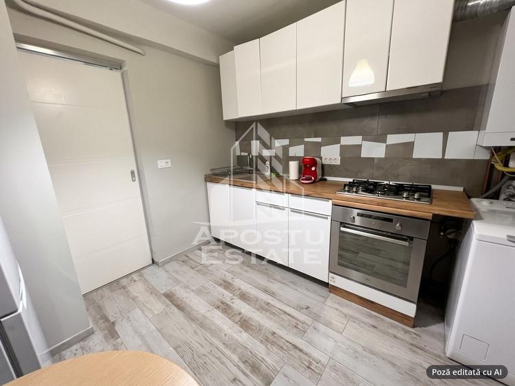 Apartament cu 2 camere decomandat, mobilat în Central