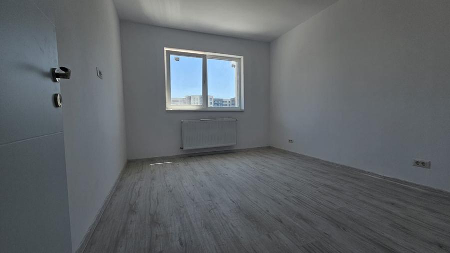 Apartament cu 3 camere decomandat în Berceni