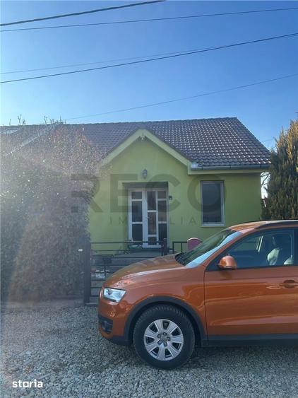Casă cu 4 camere cu Teren 332 Mp în Sântandrei