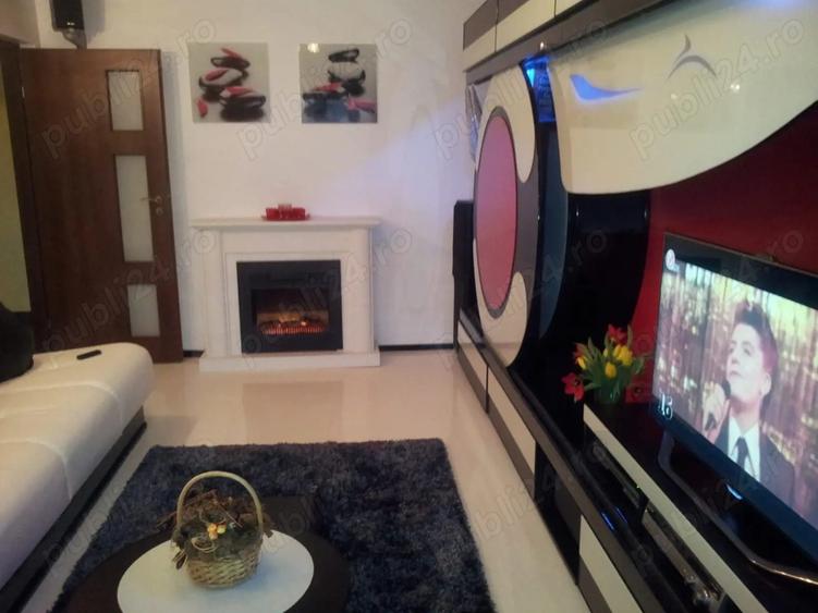 Apartament cu 3 camere decomandat în Berceni