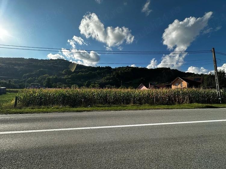 Teren de 1100 mp, în Feldru