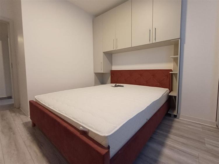 Apartament cu 3 camere decomandat, mobilat în Bularga