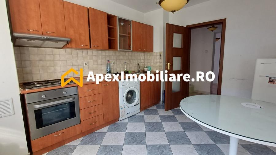 Apartament cu 4 camere decomandat în Unirii