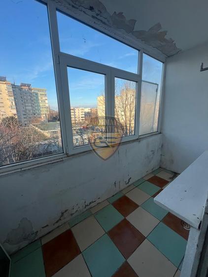 Apartament cu 3 camere decomandat în Faleza Nord