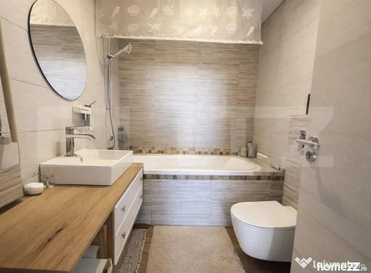 Apartament cu 4 camere semidecomandat în Andrei Mureșanu