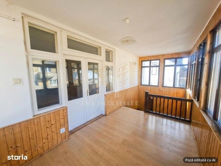 Apartament cu 4 camere decomandat în Irimești