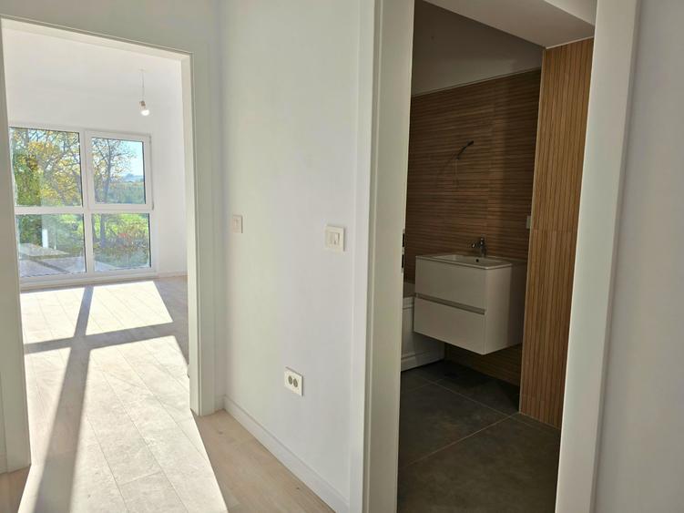 Apartament cu 2 camere decomandat în Galata