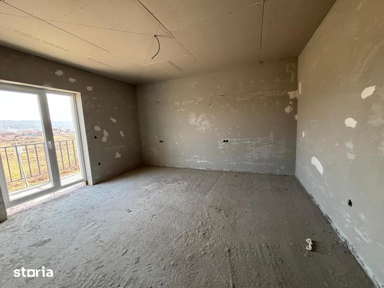 Casă cu 4 camere cu Teren 250 Mp în Șelimbăr
