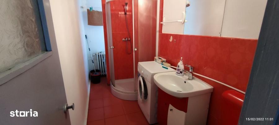 Garsonieră decomandată în Rahova