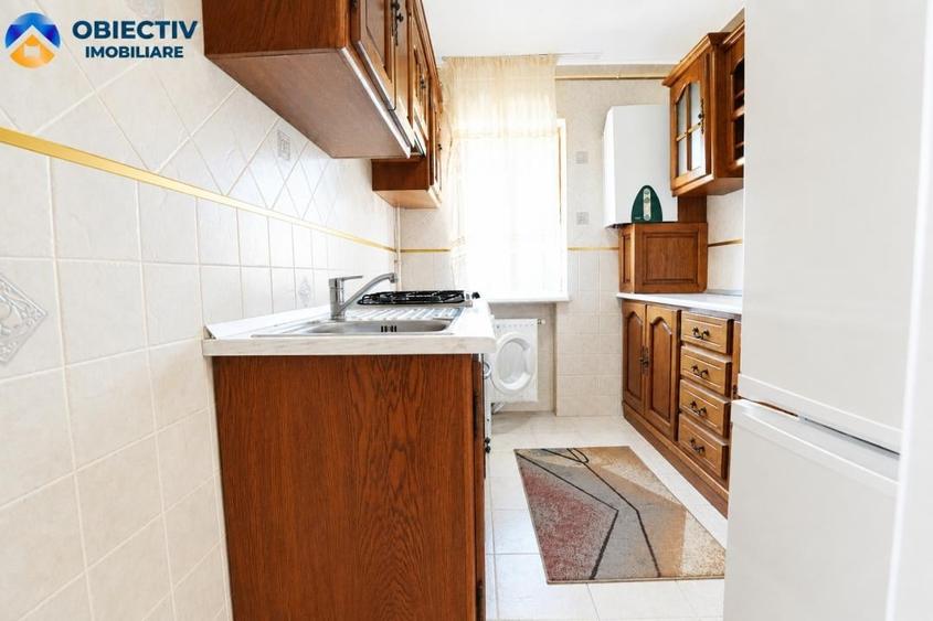 Apartament cu 2 camere semidecomandat, mobilat în Central