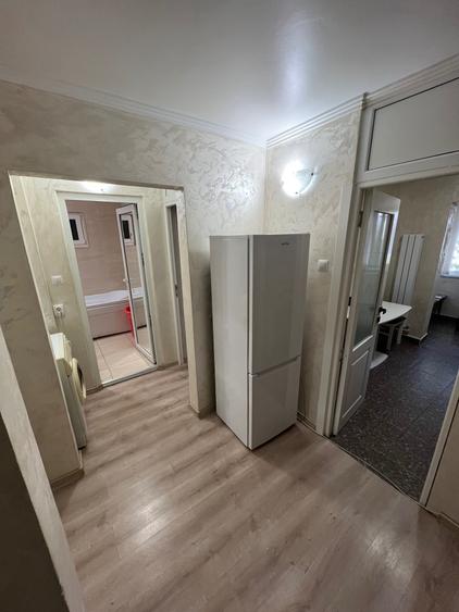 Apartament cu 2 camere decomandat în Școlilor