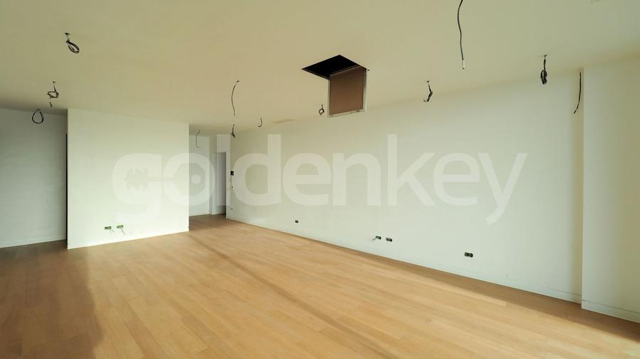 Apartament cu 4 camere decomandat în Floreasca