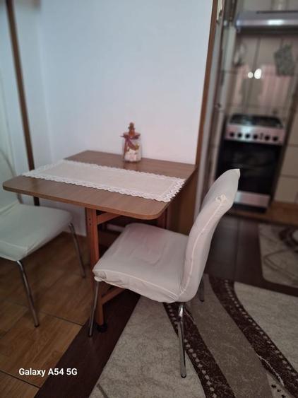 Apartament cu 2 camere decomandat în 9 Mai