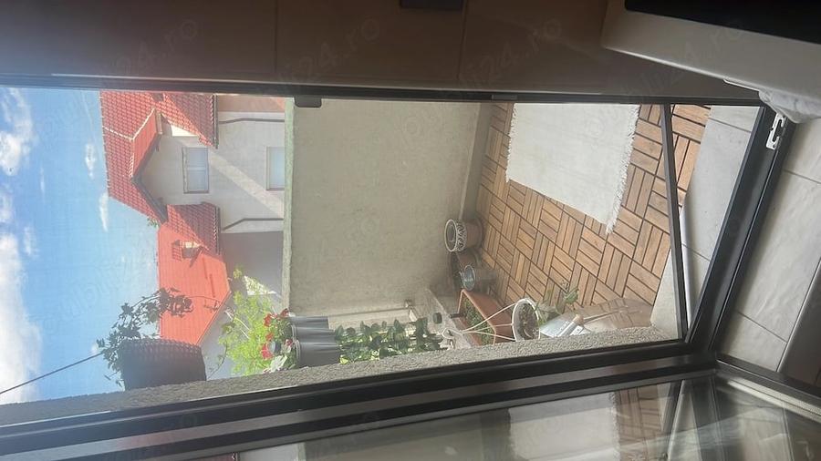 Apartament cu 3 camere decomandat în Alexandriei