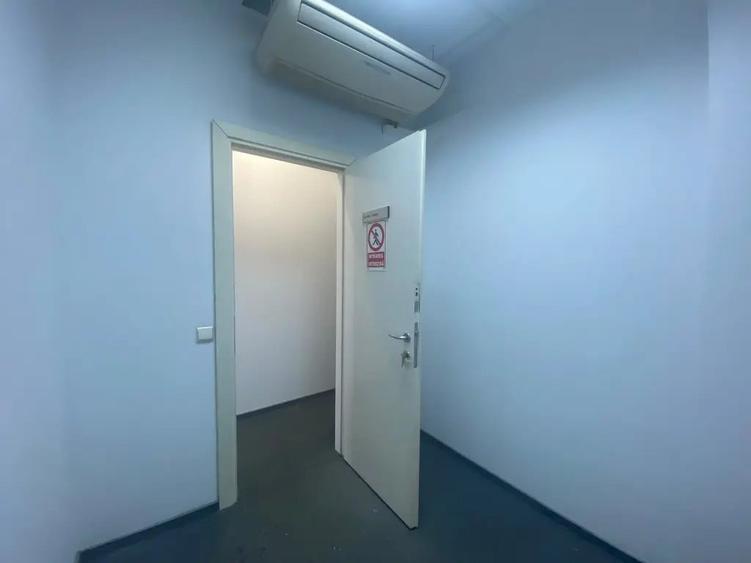 Casă cu 5 camere în Central