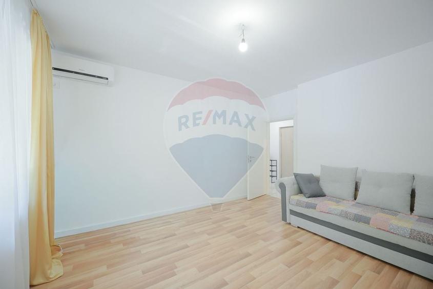 Apartament cu 2 camere decomandate de închiriat – Prima Universității - 4