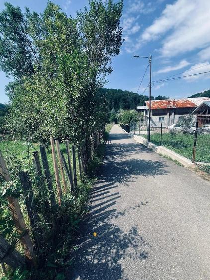 Teren de vanzare in aduna?i - 2