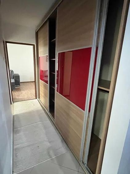 Apartament cu 2 camere decomandat în Drumul Taberei