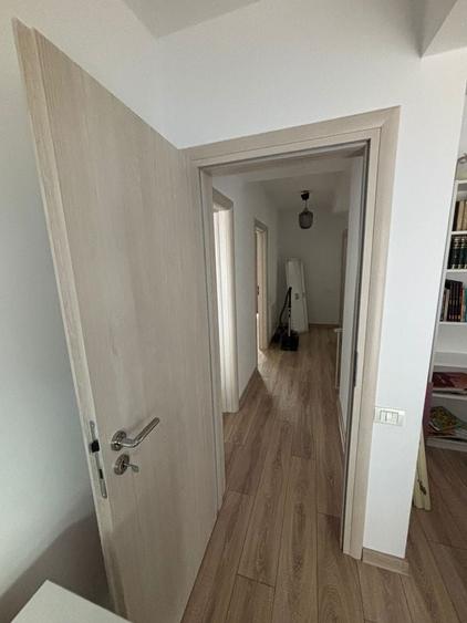 Casă cu 4 camere cu Teren 120 Mp în Ștefănești