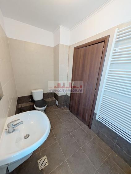 Apartament cu 2 camere semidecomandat în Băneasa