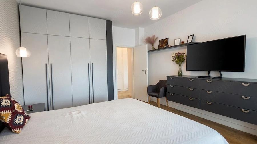 Apartament cu 2 camere, mobilat în Universitate