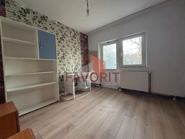Apartament cu 3 camere decomandat, mobilat în Lipovei