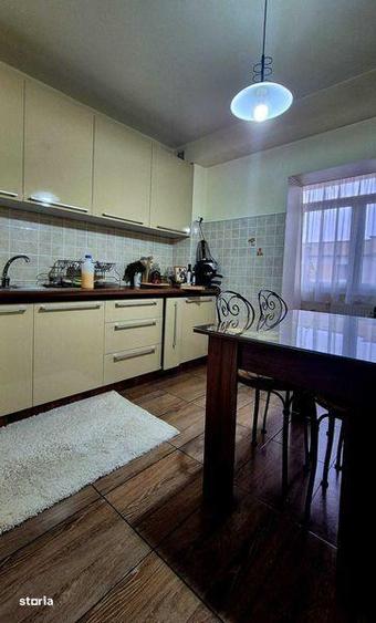 Apartament cu 3 camere decomandat în Rahova
