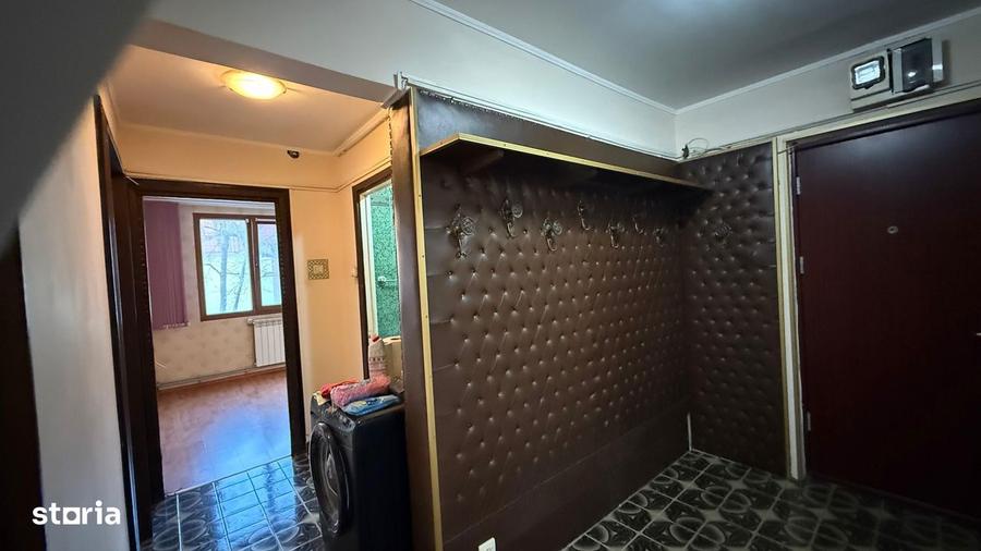 Apartament cu 3 camere decomandat în Militari — fotografia 3