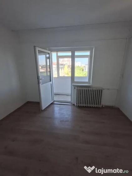 Apartament cu 2 camere decomandat în Brazda lui Novac