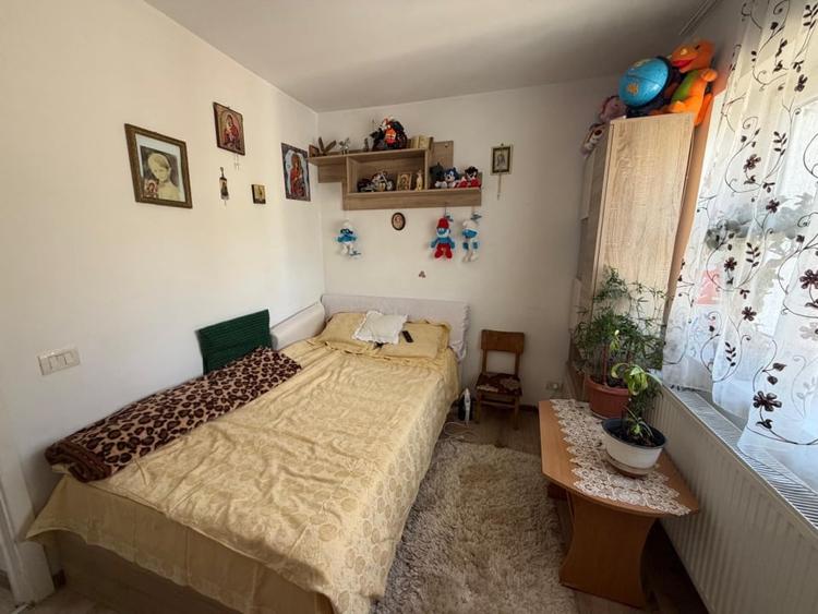 Apartament cu 2 camere semidecomandat, mobilat în Central