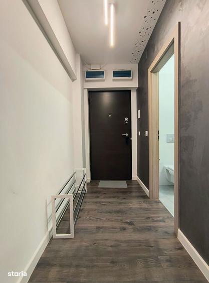 Apartament cu 3 camere, mobilat în Tei