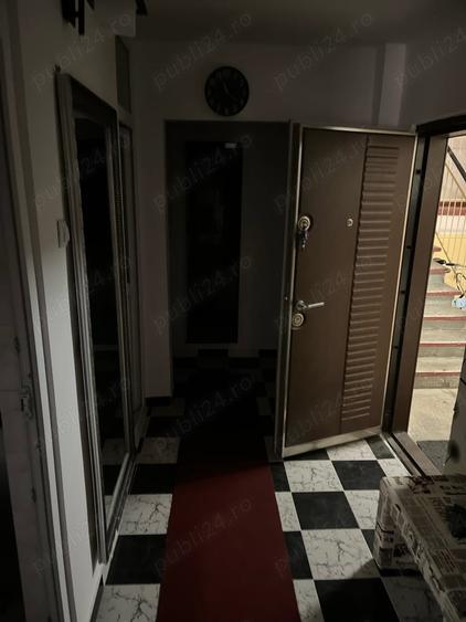 Apartament cu 2 camere decomandat în Broșteni