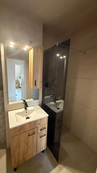 Apartament cu 2 camere decomandat în Complex Studențesc