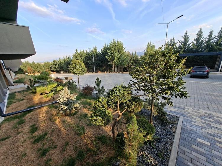 Apartament cu 2 camere decomandat în Cristian