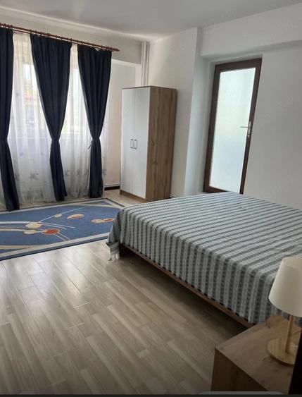 Apartament cu 2 camere decomandat în Frații Golești