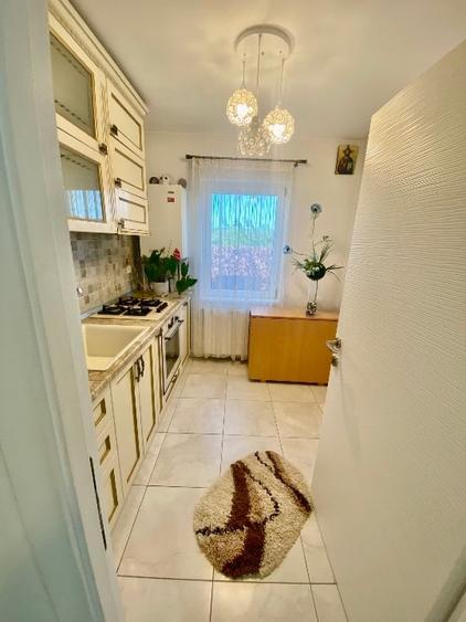 Apartament cu 2 camere decomandat, mobilat în Bucium