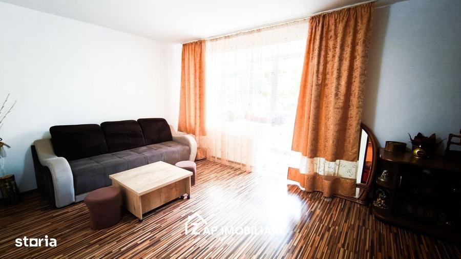 Apartament cu 3 camere decomandat în Tudor