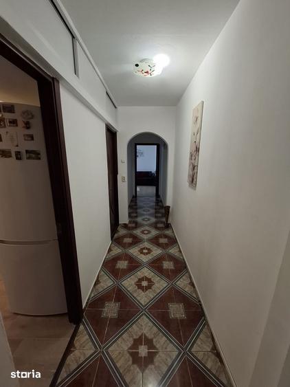Apartament cu 3 camere în Inel II