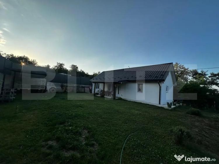 Casă cu 3 camere cu Teren 400 Mp în Central