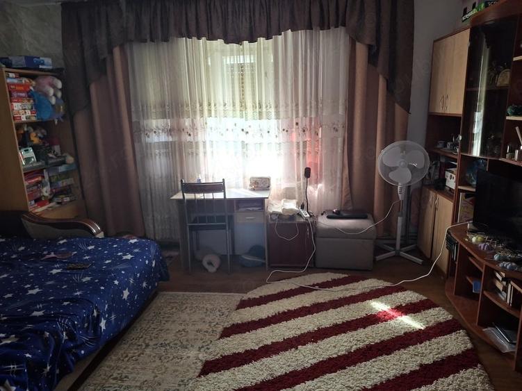 Casă cu 3 camere cu Teren 750 Mp în Vladimirescu