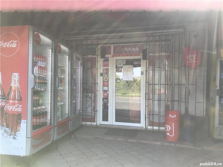 Spațiu comercial, de 150 mp, în Petricani